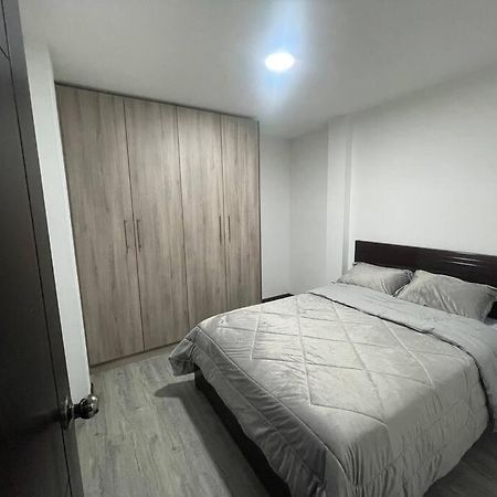 Comodo Apartamento Cerca Del Aeropuerto Lägenhet Cuenca Exteriör bild